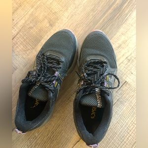 ASICS women running shoes size 6.5